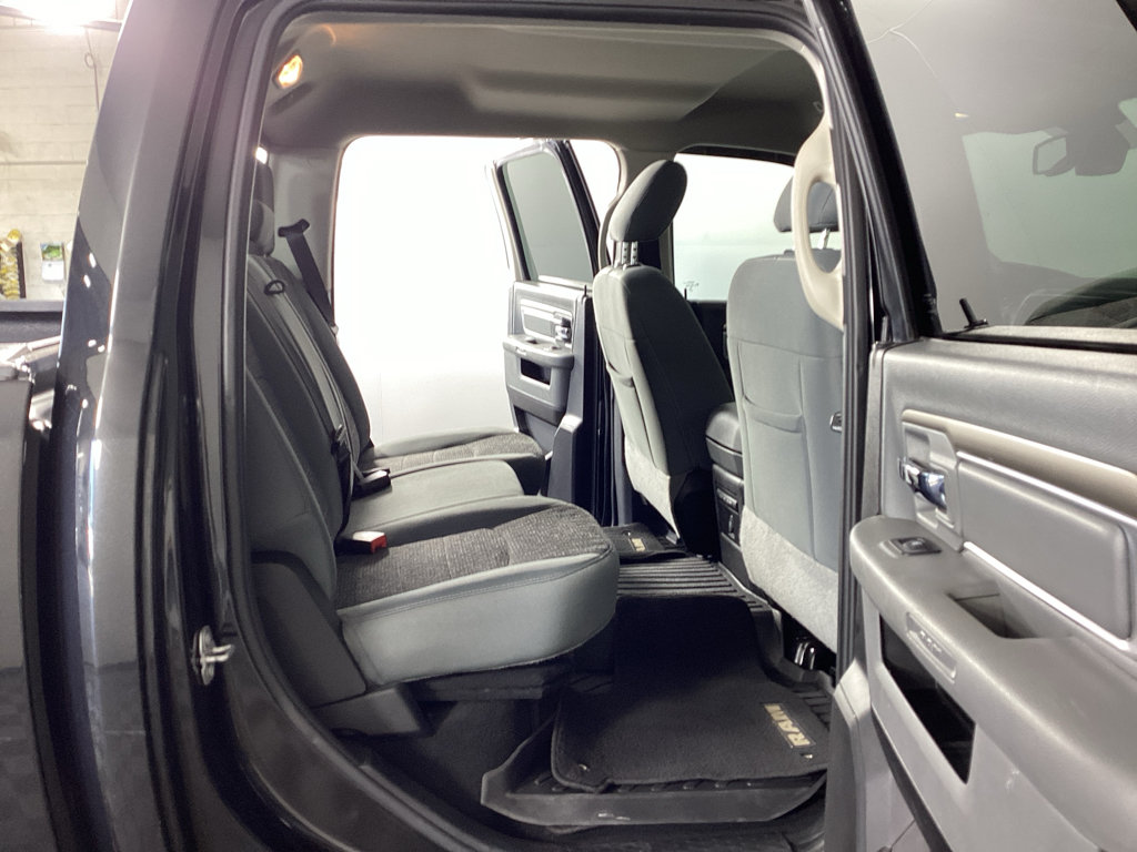 Used 2018 RAM 1500 Big Horn AWD/4WD image 11