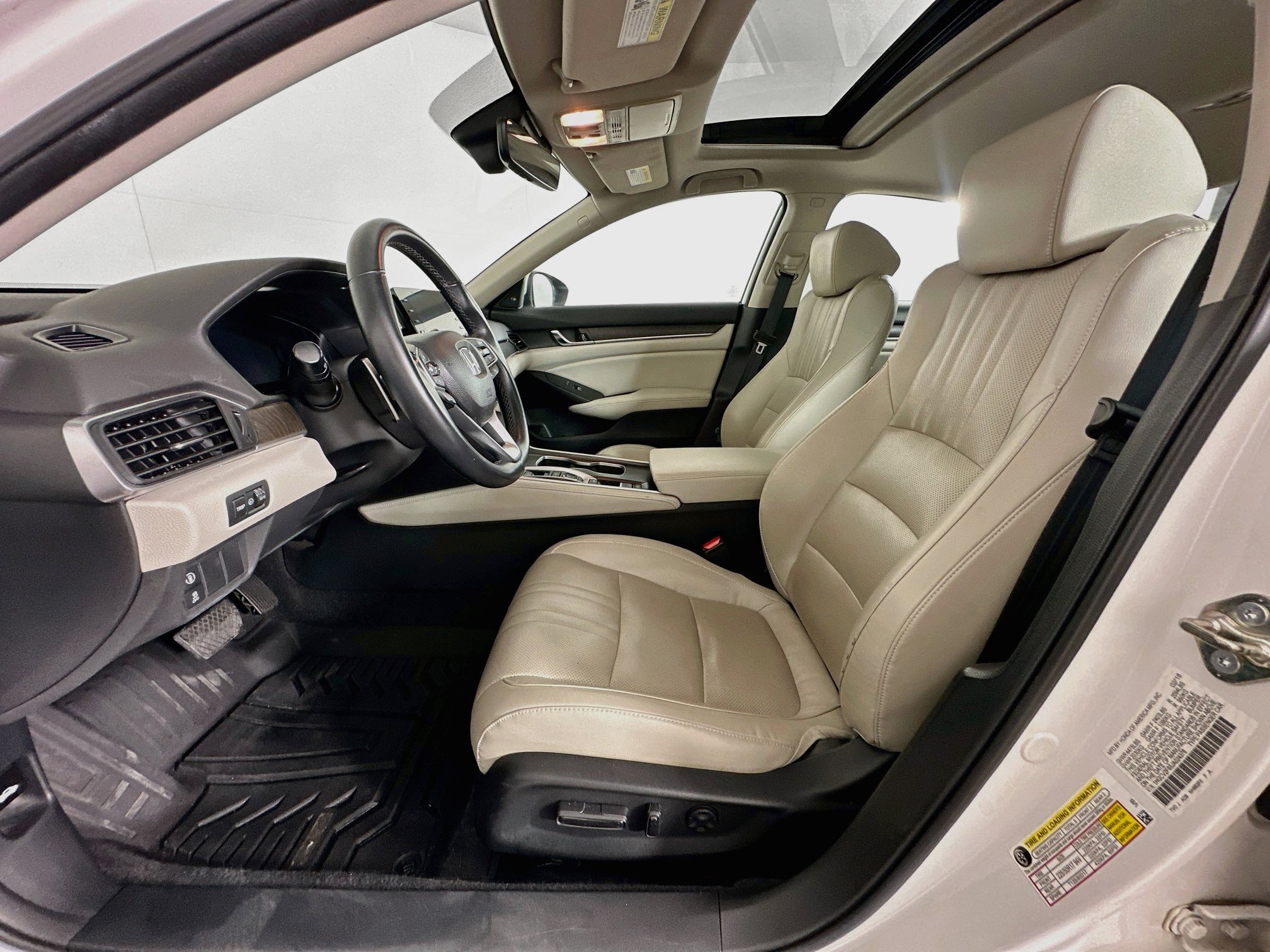 Used 2018 Honda Accord EX-L image 13