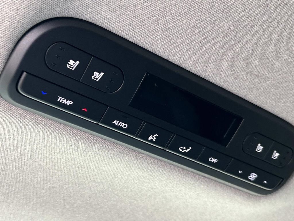 New 2026 Hyundai Palisade Limited FWD image 30