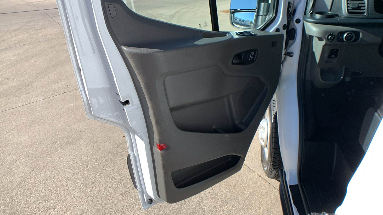 Used 2023 Ford Transit 250 Medium Roof AWD w/ Load Area Protection Package image 9