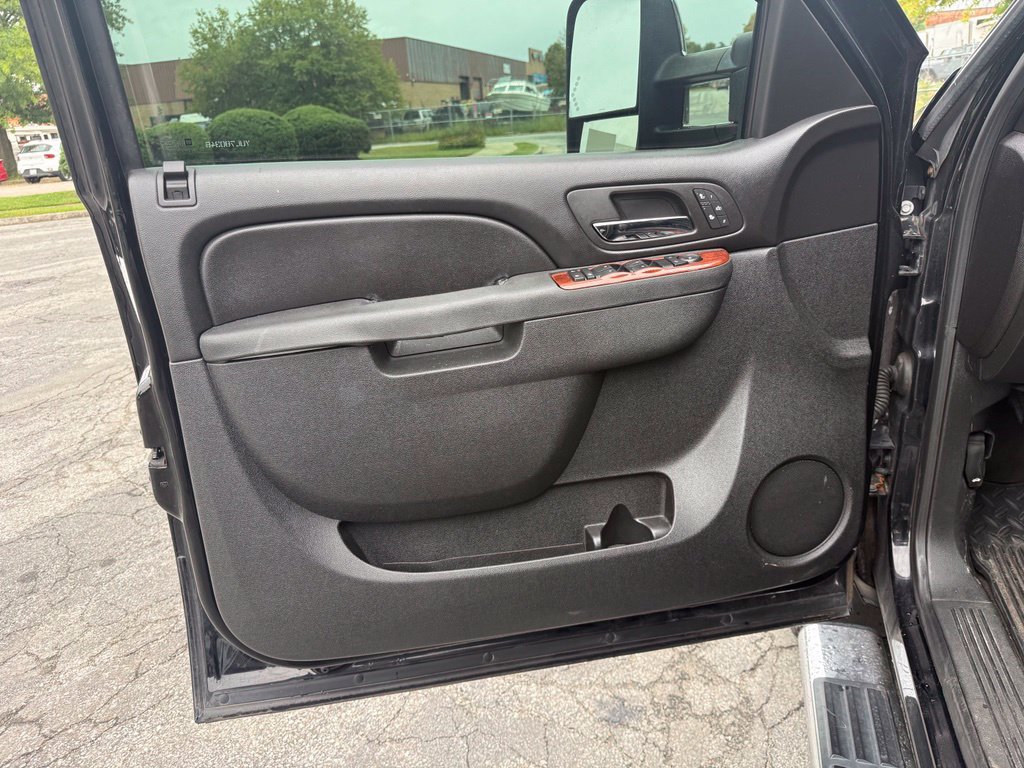Used 2013 GMC Sierra 3500 SLT AWD/4WD image 22