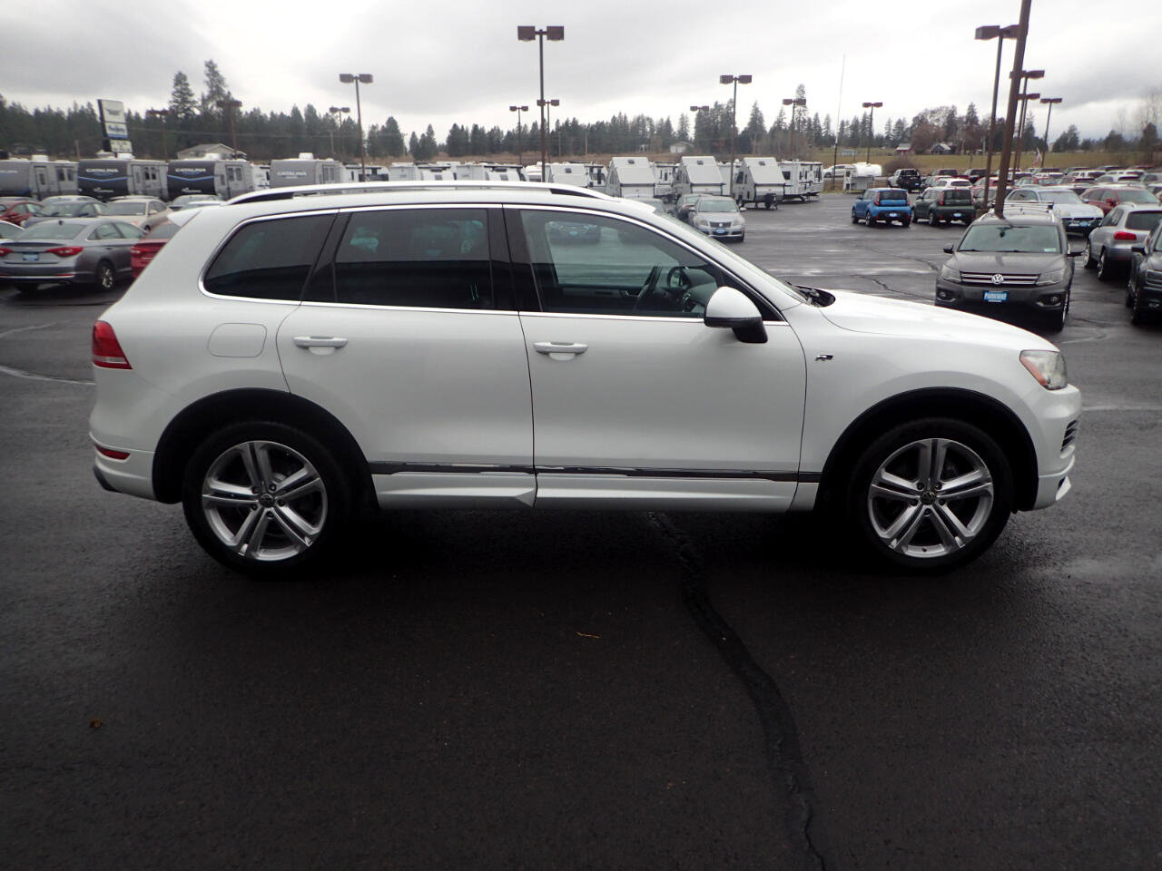 Used 2014 Volkswagen Touareg VR6 image 6