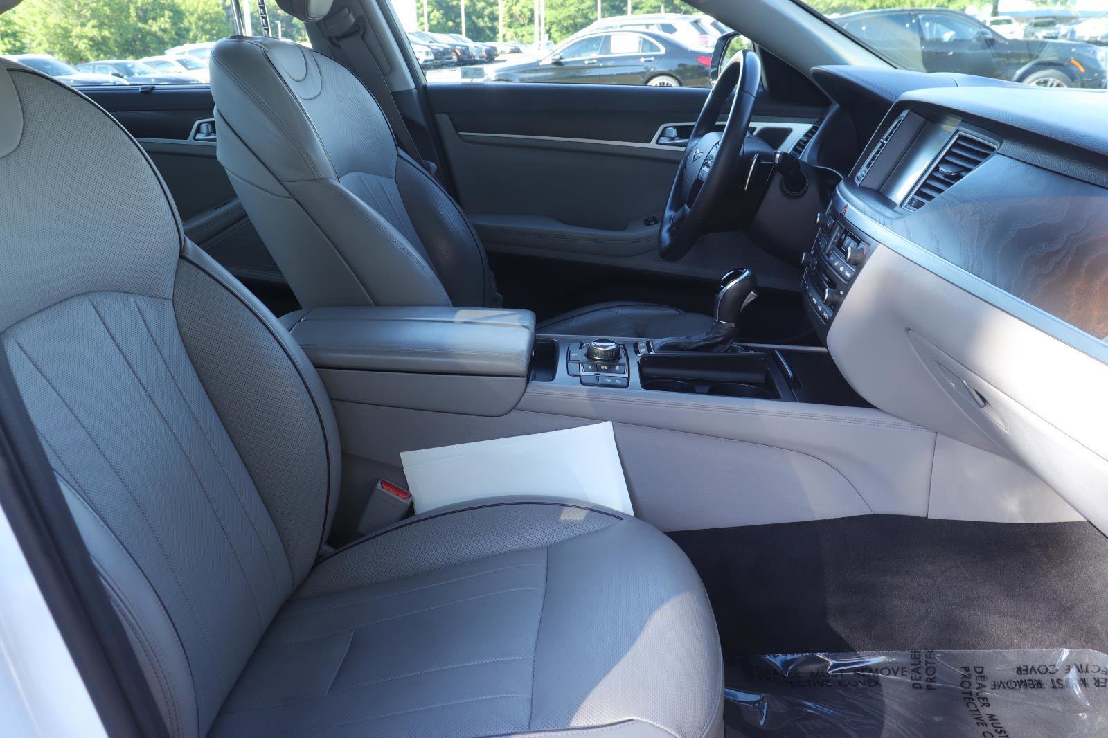 Used 2017 Genesis G80 3.8 w/ Option Group 03 RWD image 17