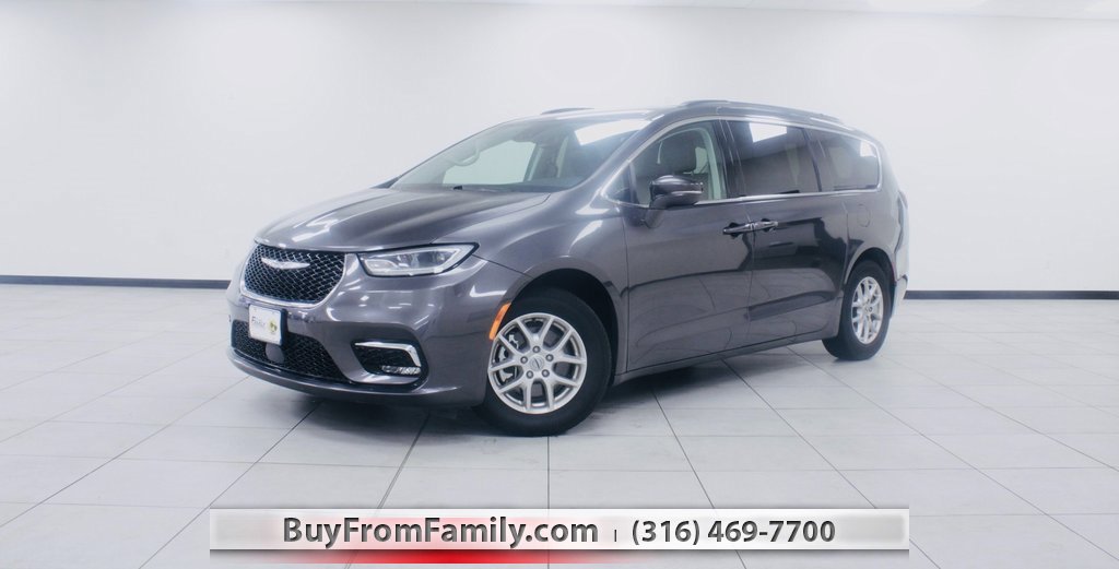 Used 2022 Chrysler Pacifica Touring-L