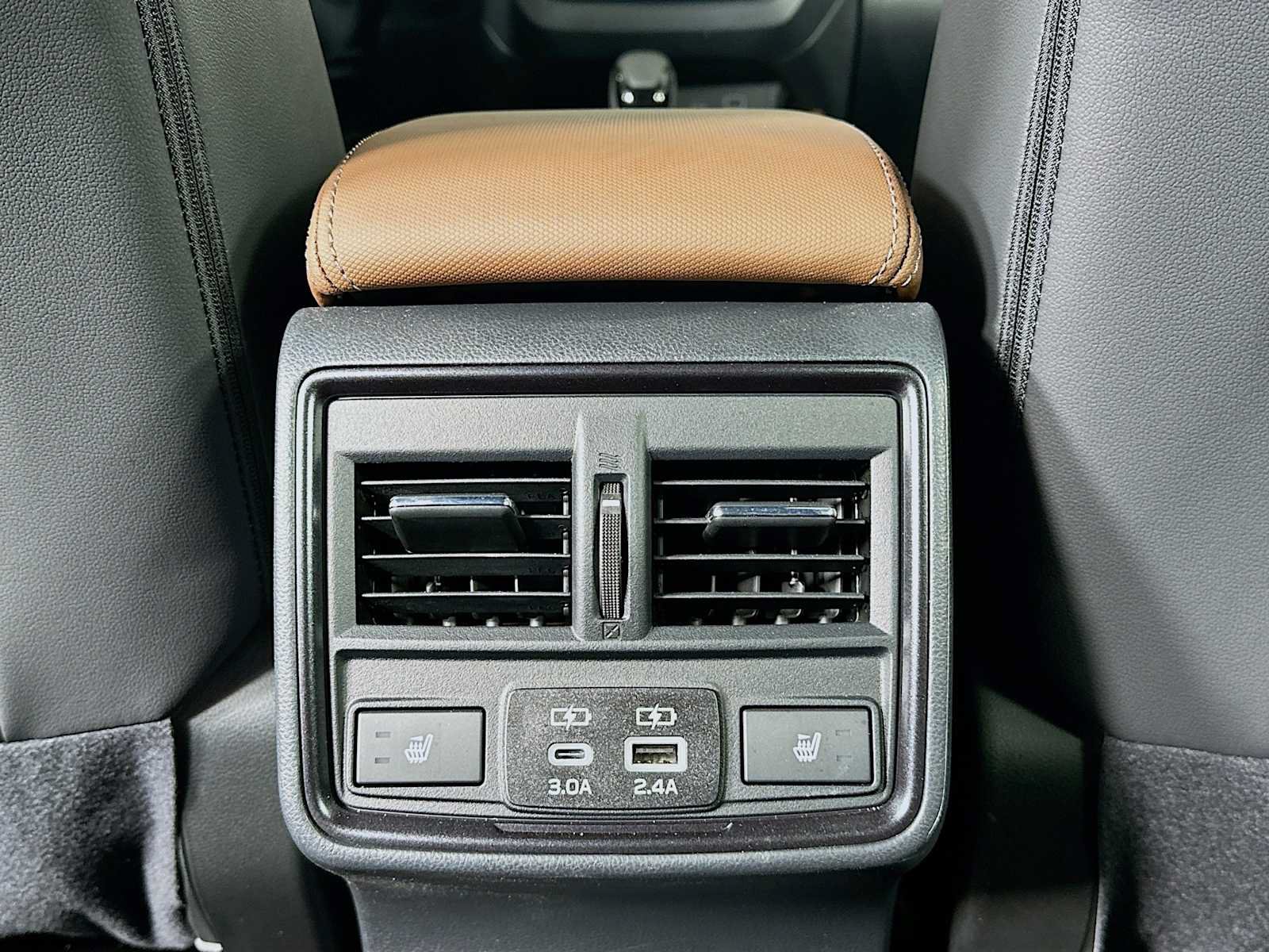 Certified 2025 Subaru Forester Touring AWD/4WD image 24