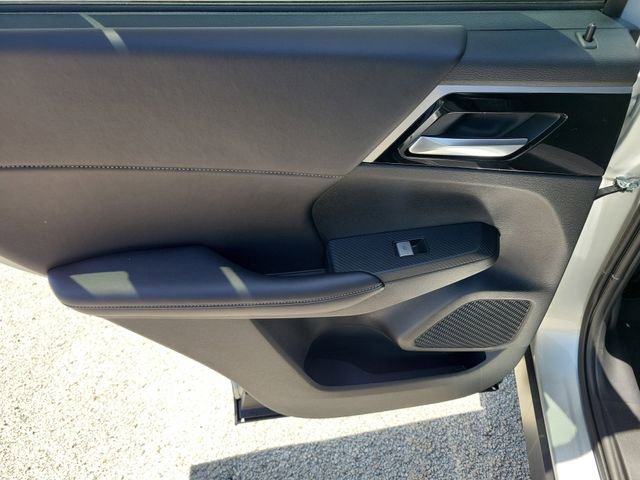 New 2025 Mitsubishi Outlander SE image 14