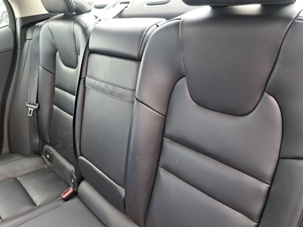 Used 2024 Volvo S60 B5 Core image 22