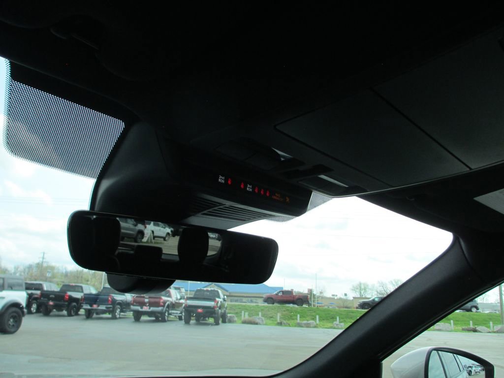 Used 2025 MAZDA CX-90 3.3 Turbo S w/ Premium Package image 34