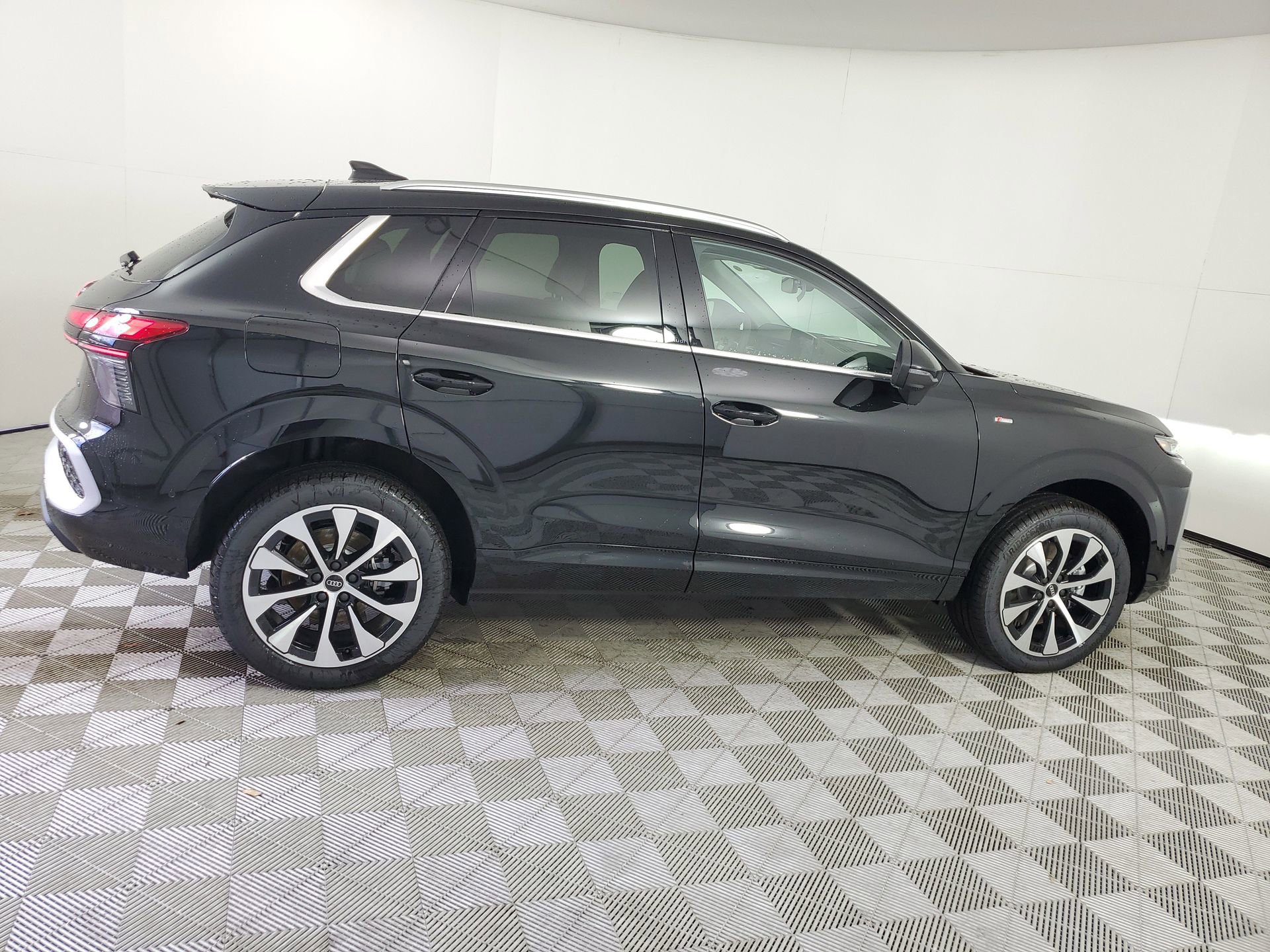 New 2026 Audi Q3 quattro 2.0T image 12