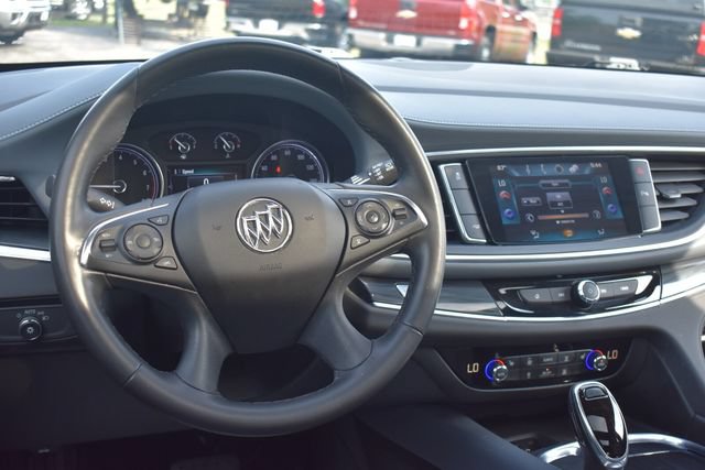Used 2018 Buick Enclave Essence w/ Trailering Package FWD image 22