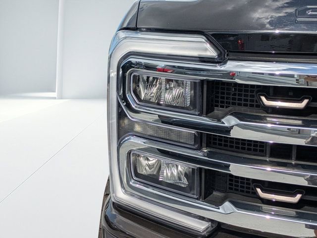 Used 2024 Ford F250 King Ranch w/ FX4 Off-Road Package image 7