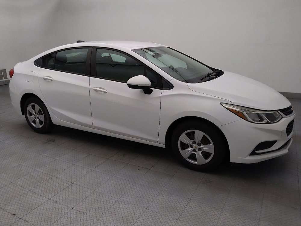 Used 2018 Chevrolet Cruze LS FWD image 11