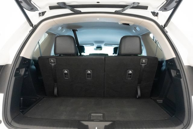 Used 2025 Honda Pilot EX-L image 11