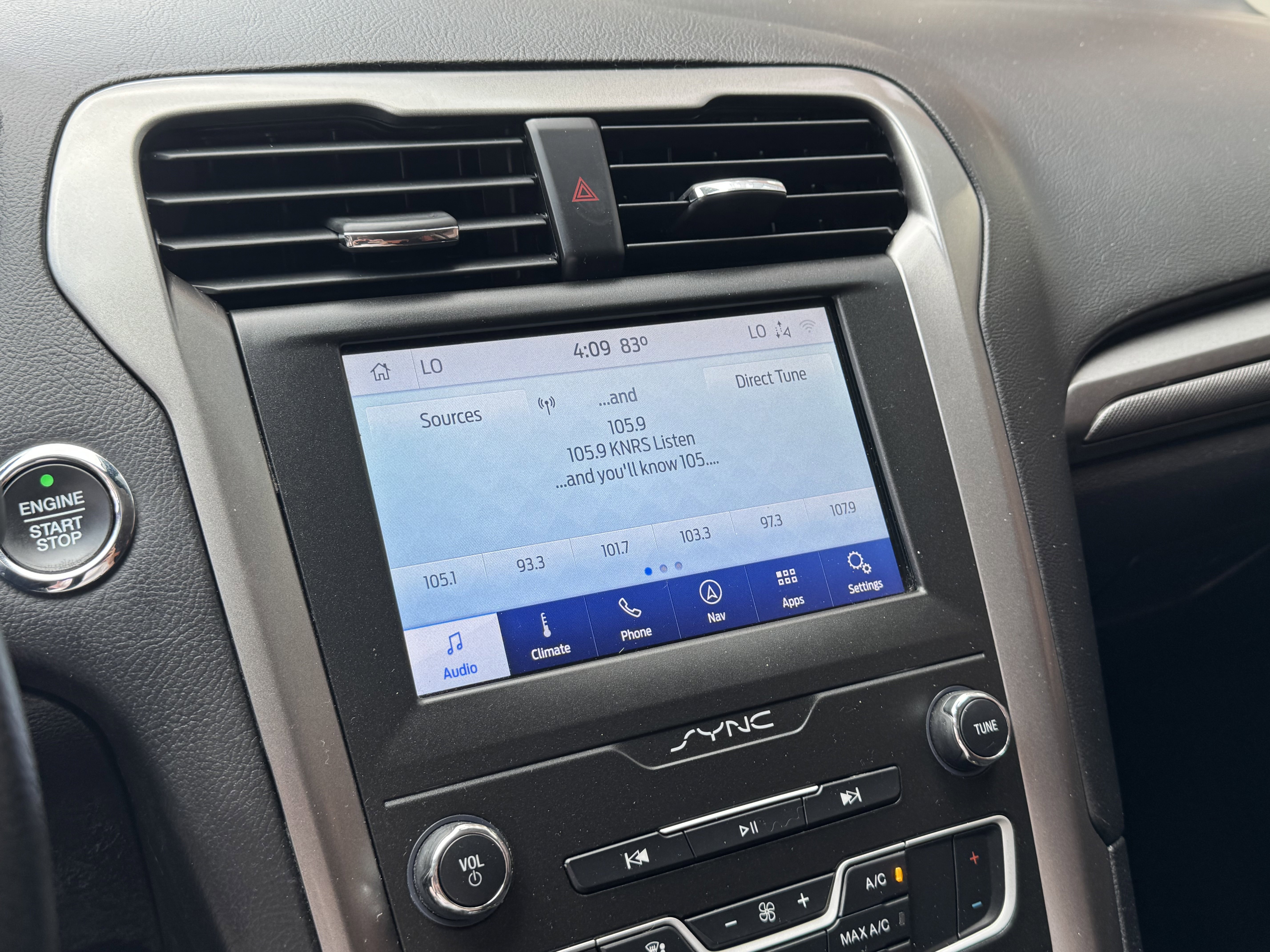 Used 2020 Ford Fusion SE image 18
