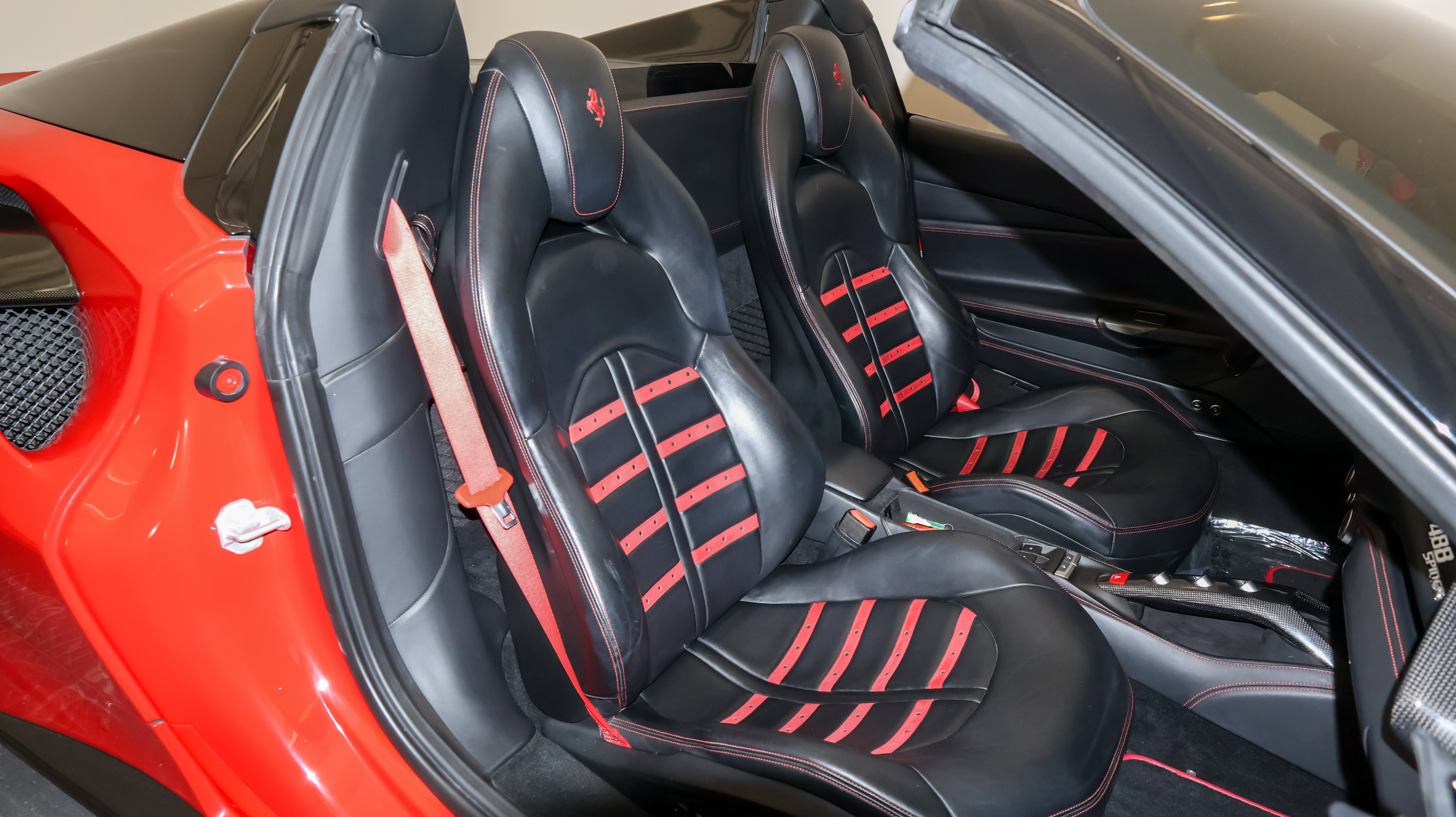 Used 2019 Ferrari 488 Spider RWD image 51