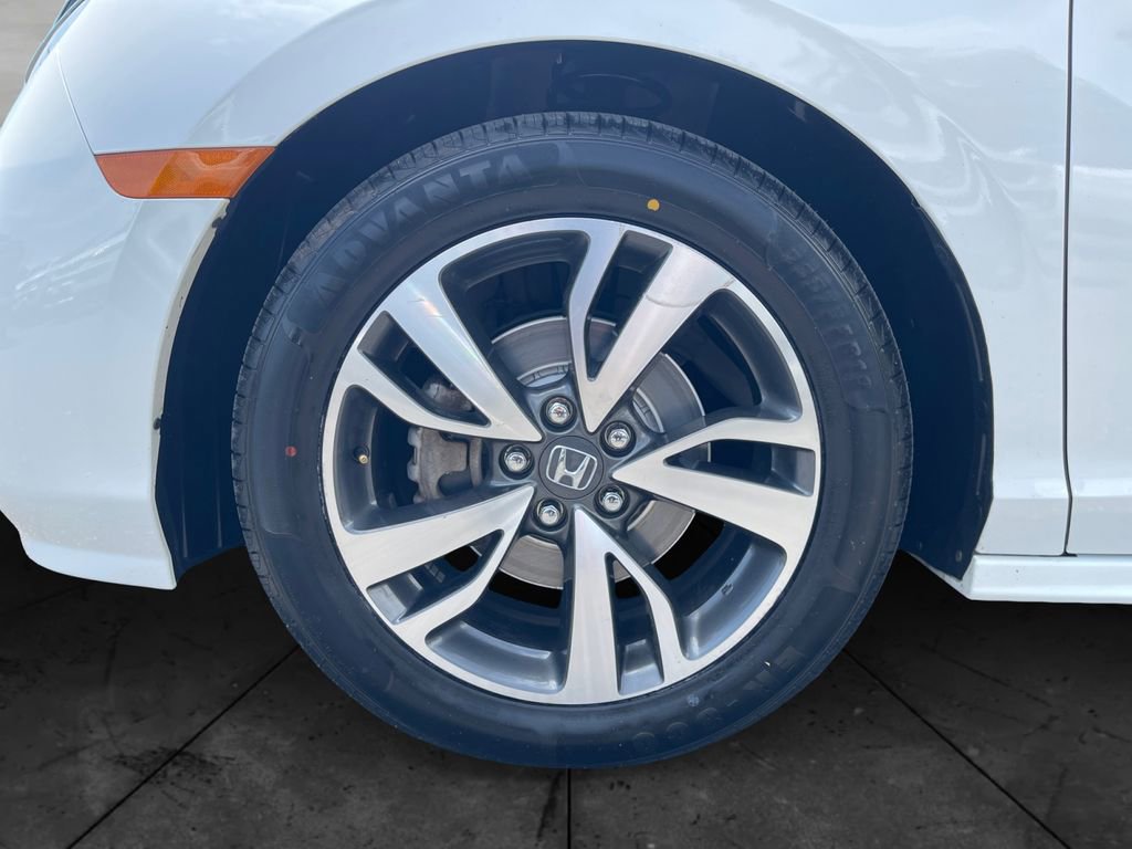 Used 2023 Honda Odyssey Touring image 14