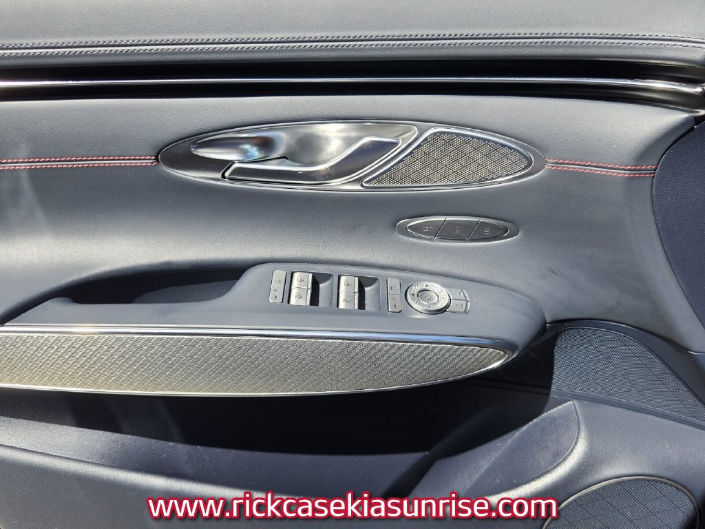 Used 2024 Genesis GV70 2.5T w/ Sport Prestige Package AWD/4WD image 25