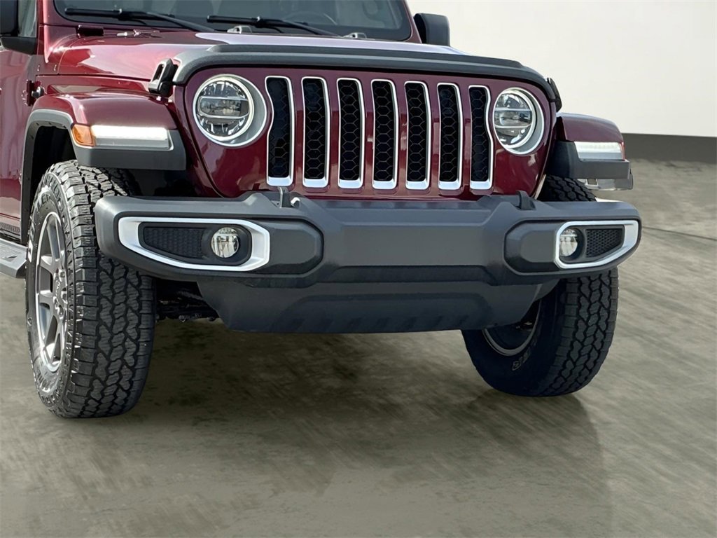 Used 2021 Jeep Gladiator Overland image 11