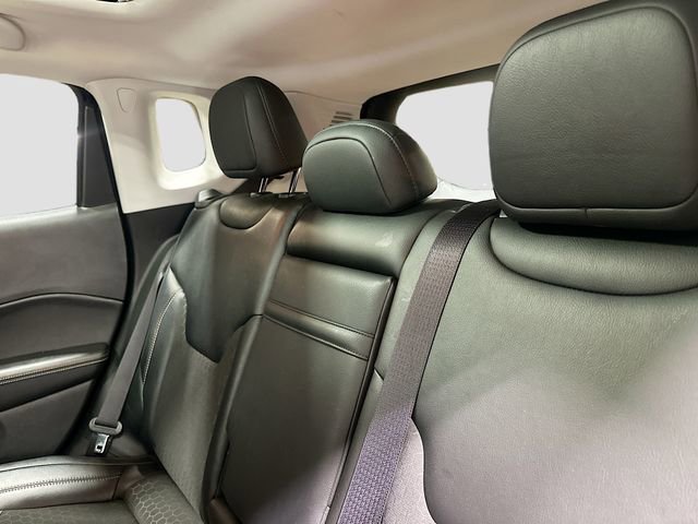 Used 2019 Jeep Compass Latitude w/ Cold Weather Group AWD/4WD image 22