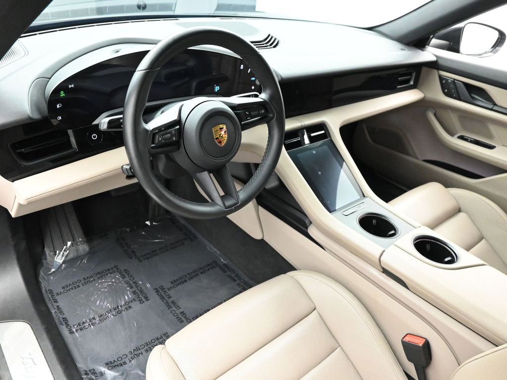 Used 2022 Porsche Taycan 4S image 11