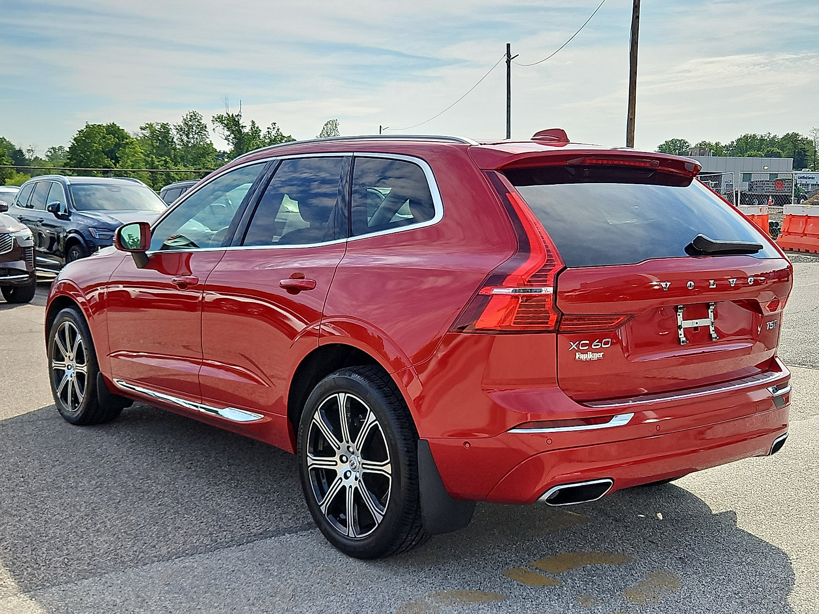 Used 2018 Volvo XC60 T5 Inscription w/ Vision Package AWD/4WD image 4