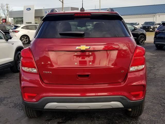 Used 2019 Chevrolet Trax LT w/ LT Convenience Package image 7