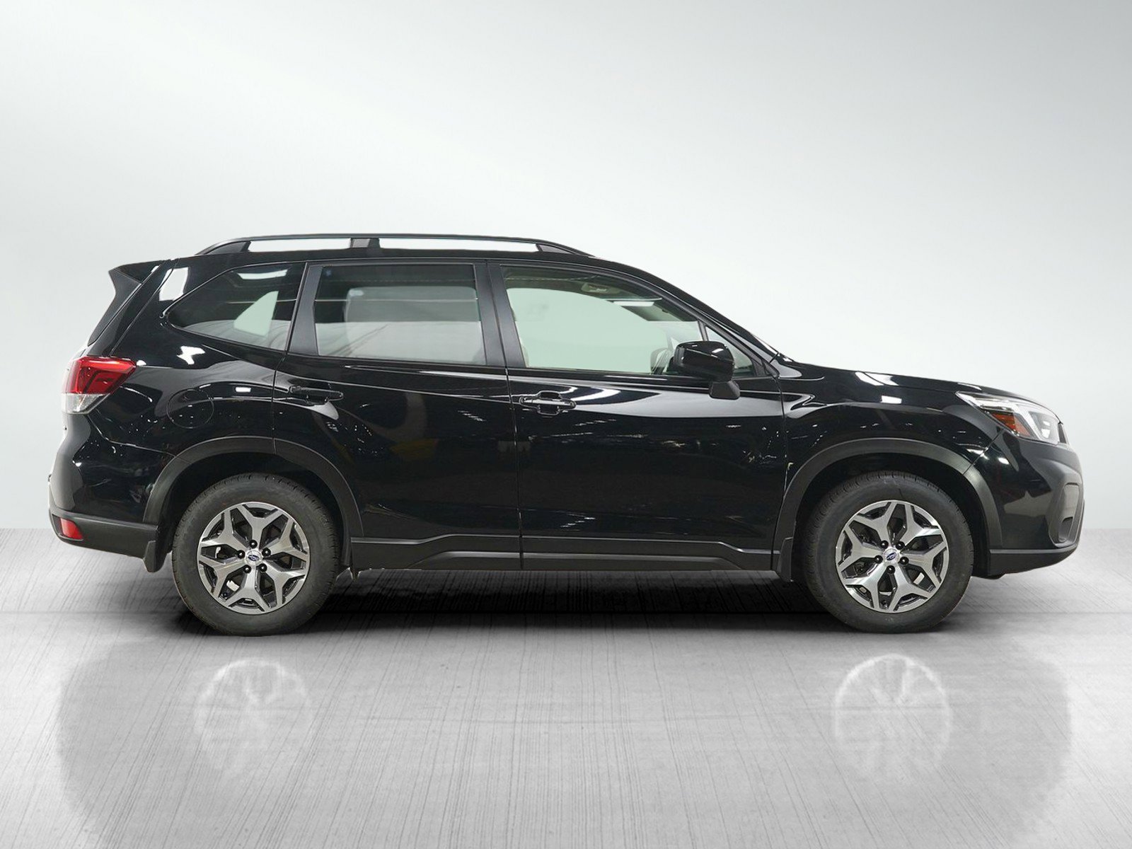 Used 2021 Subaru Forester Premium AWD/4WD image 6