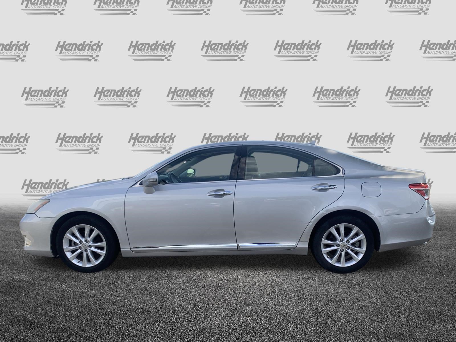 Used 2010 Lexus ES 350 w/ Preferred Accessory Package FWD image 7