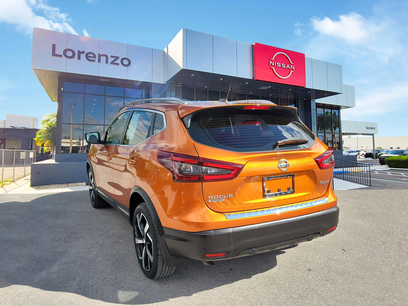 Used 2022 Nissan Rogue Sport SL w/ Premium Package AWD/4WD image 6