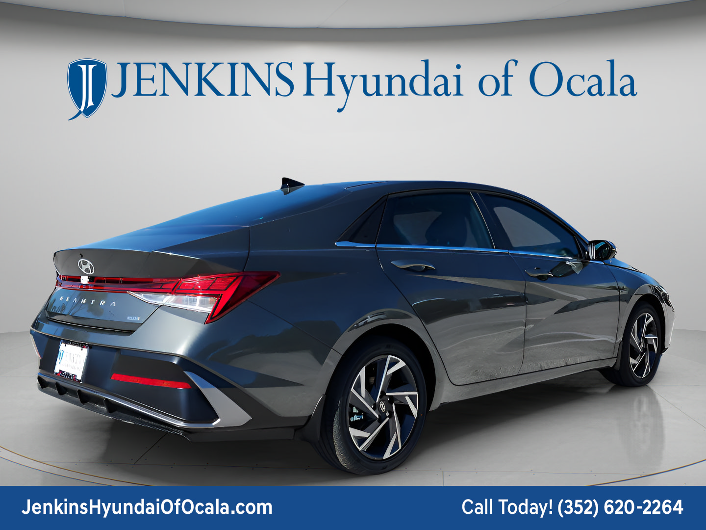 New 2026 Hyundai Elantra Limited FWD image 2