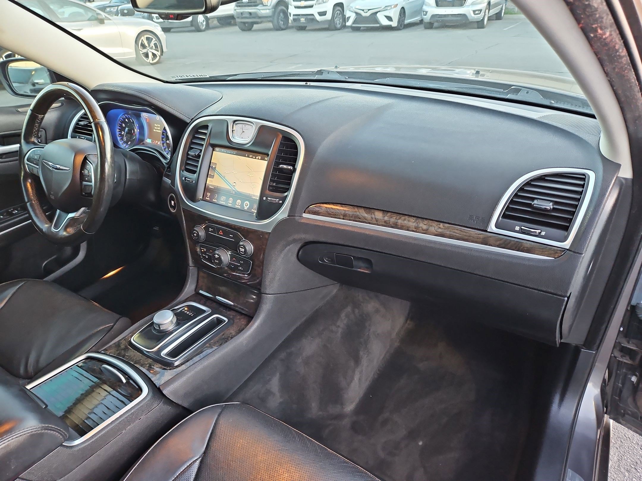 Used 2016 Chrysler 300 C image 35