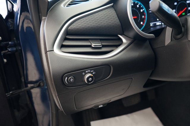 Used 2022 Chevrolet Malibu LT image 27