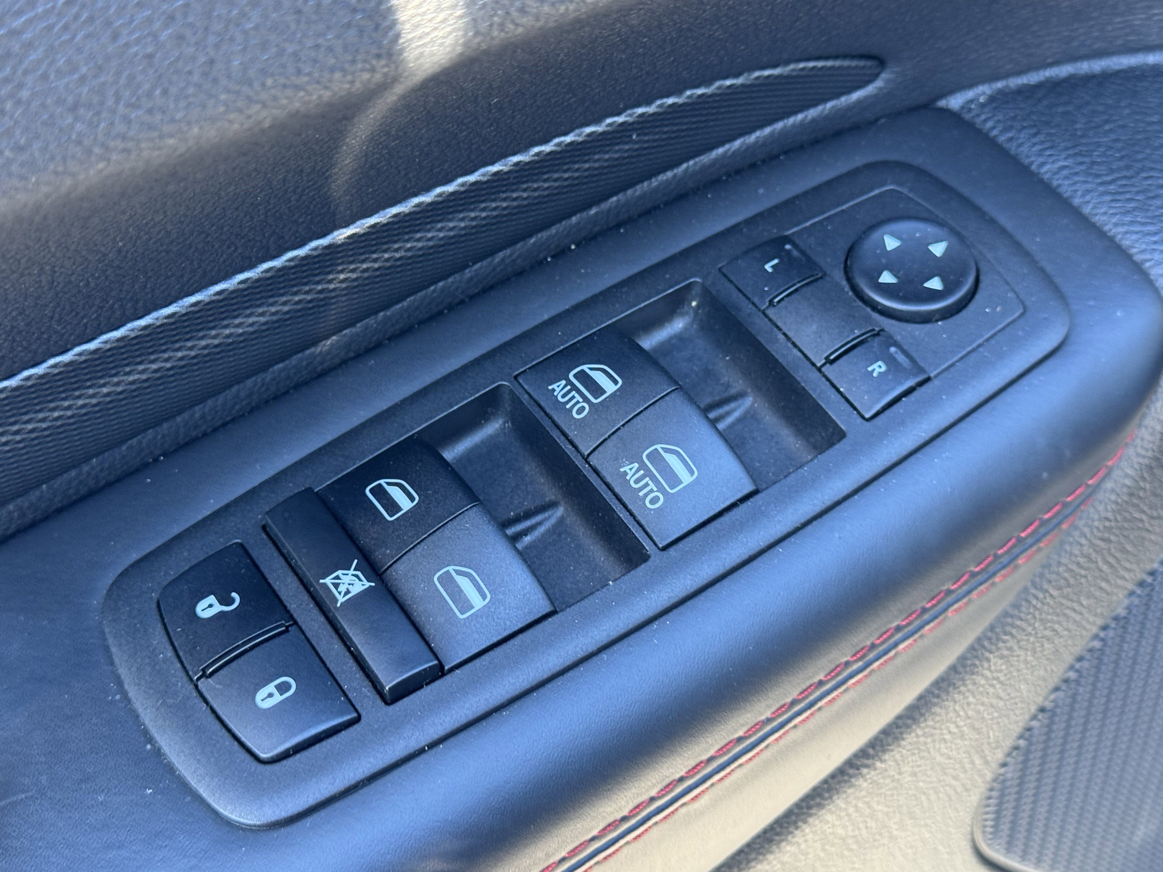 Used 2023 Dodge Durango R/T image 24