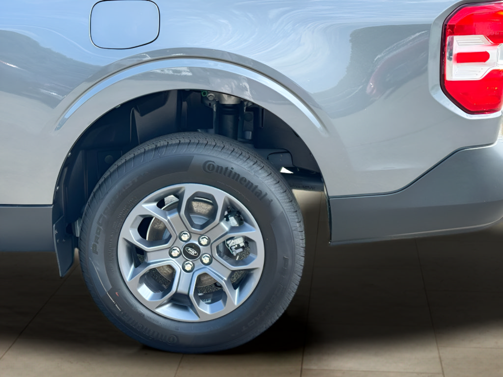 New 2026 Ford Maverick XLT FWD image 32