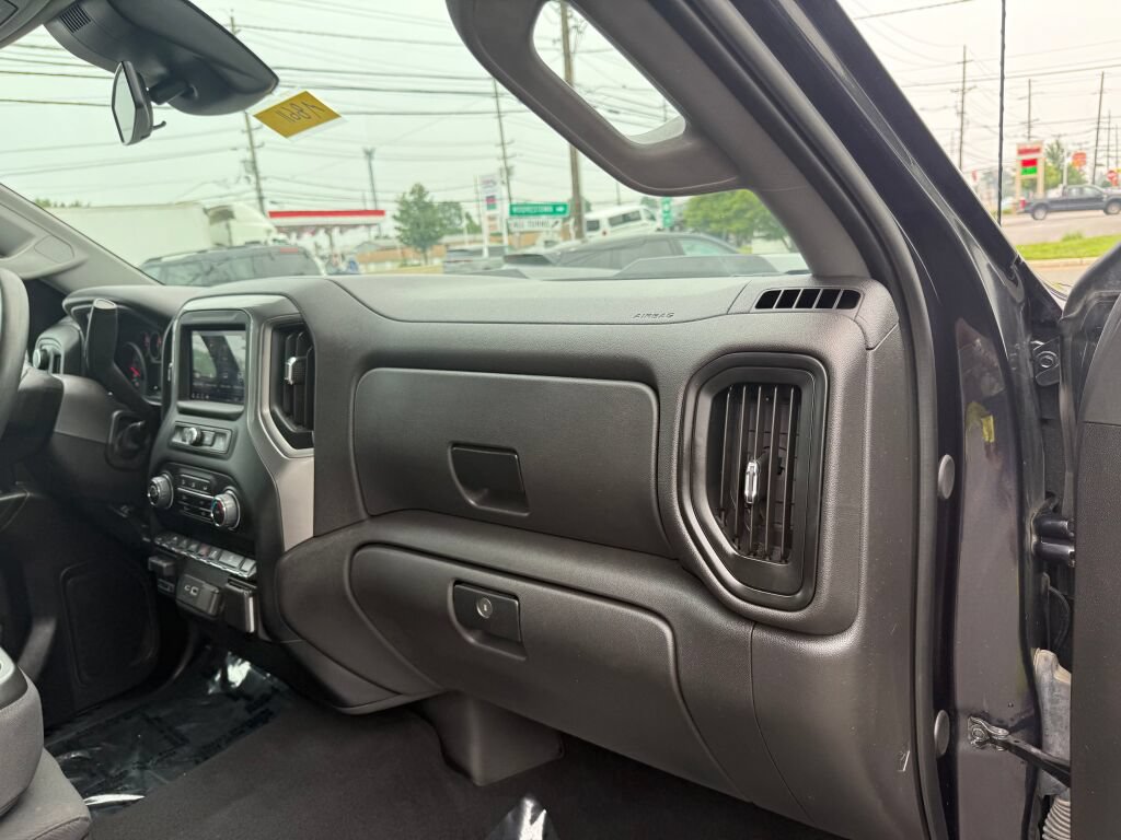 Used 2024 Chevrolet Silverado 1500 Custom Trail Boss w/ LPO, Dark Essentials Package AWD/4WD image 27