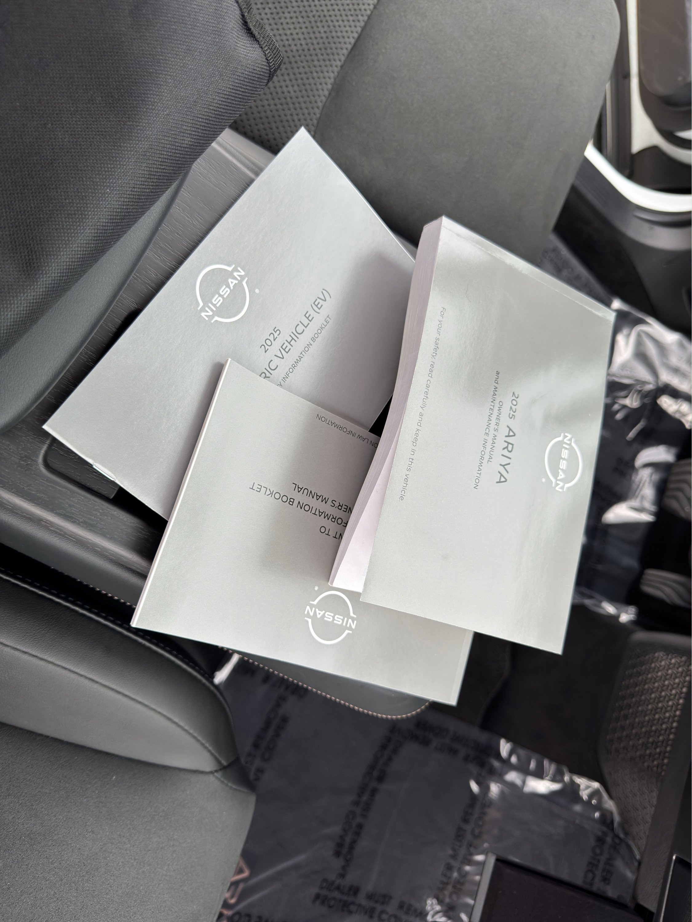 Used 2025 Nissan Ariya FWD image 66