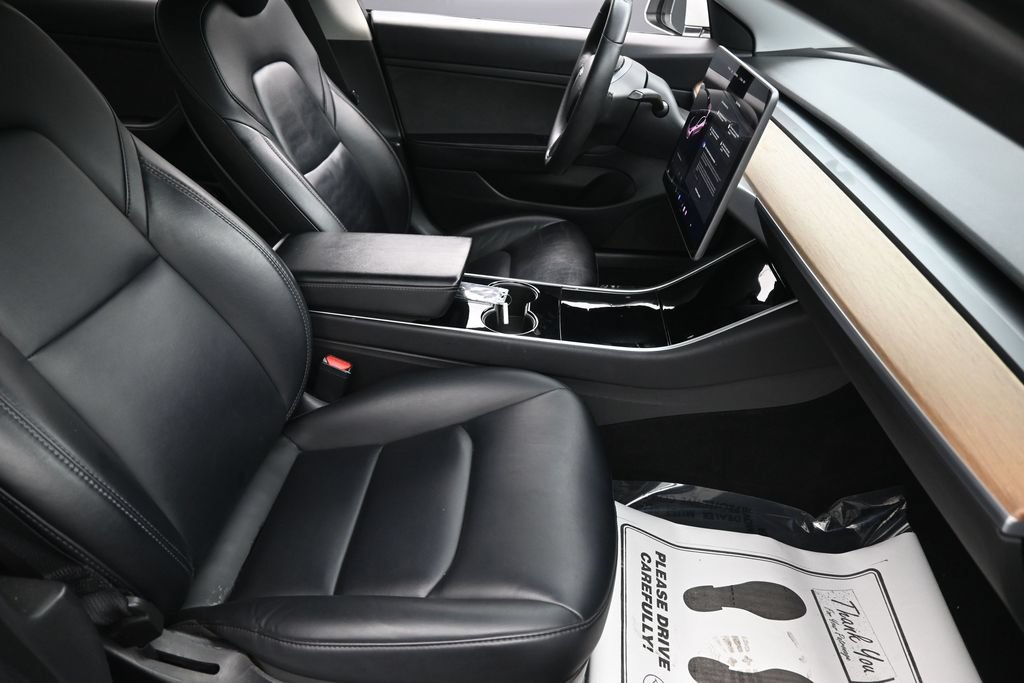 Used 2020 Tesla Model 3 Standard Range Plus RWD image 35