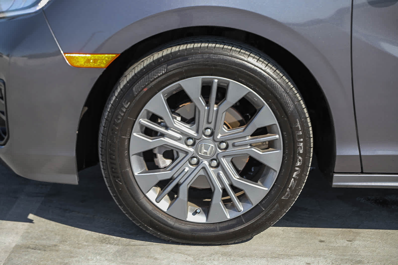 Used 2025 Honda Odyssey Touring image 10