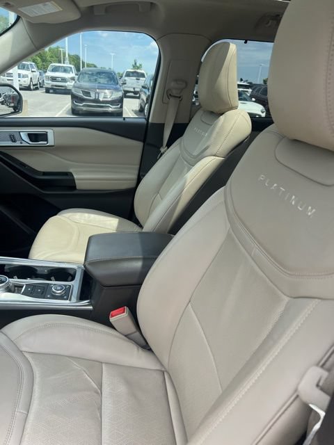 Used 2020 Ford Explorer Platinum AWD/4WD image 15