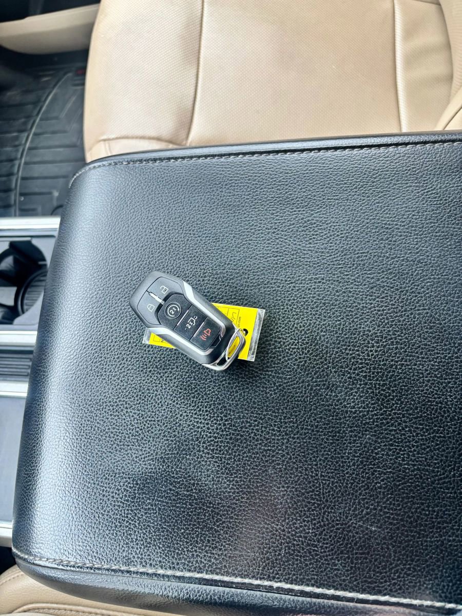 Used 2016 Ford F150 Lariat w/ Equipment Group 502A Luxury image 31