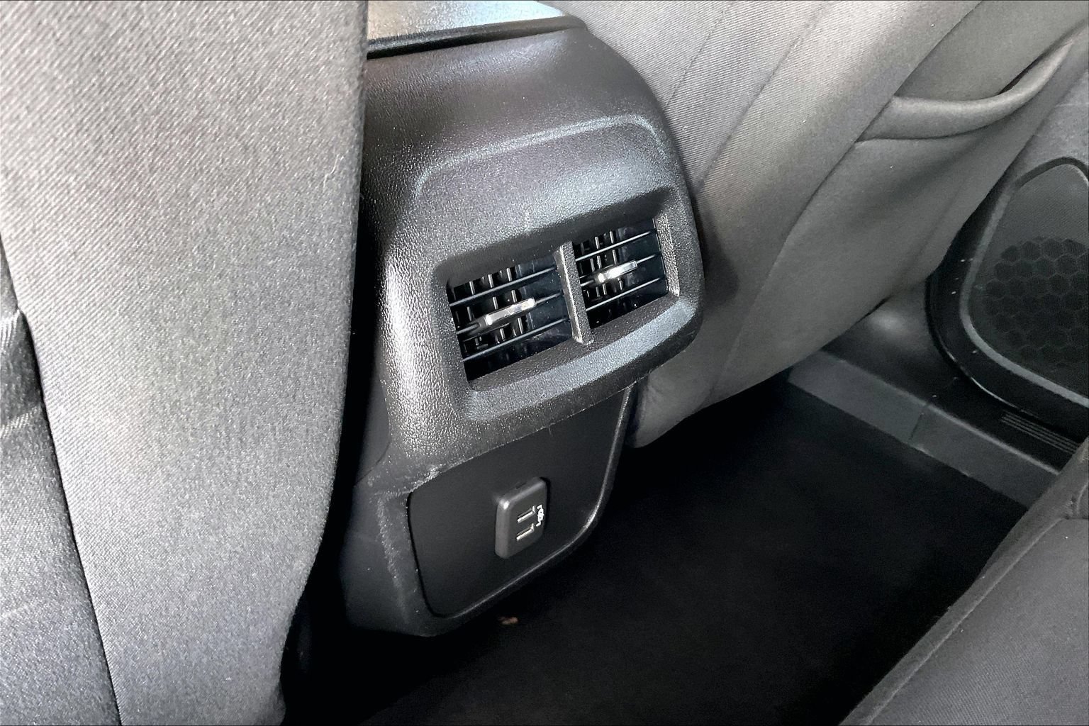 Used 2019 Chevrolet Equinox LT AWD/4WD image 10