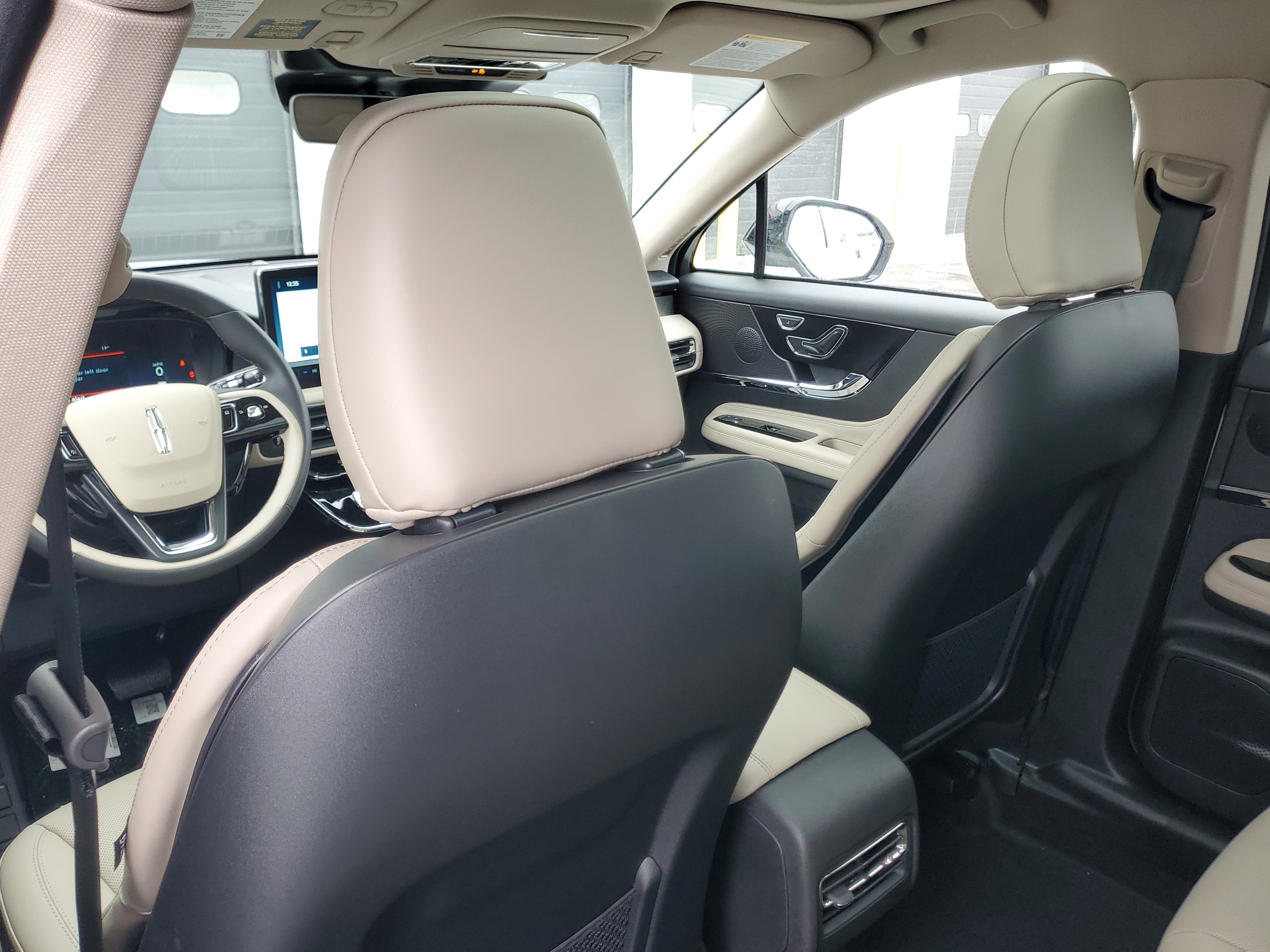 New 2026 Lincoln Corsair Premiere image 26