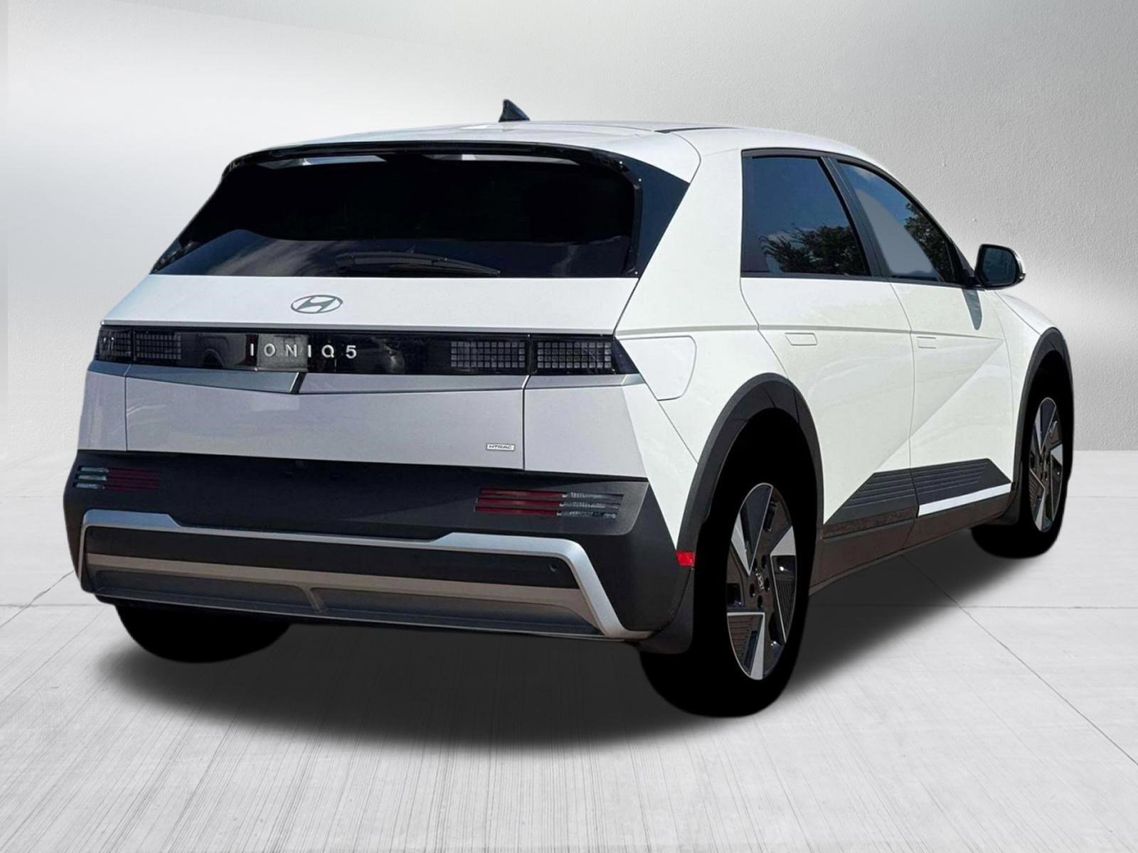 New 2026 Hyundai Ioniq 5 SEL image 7