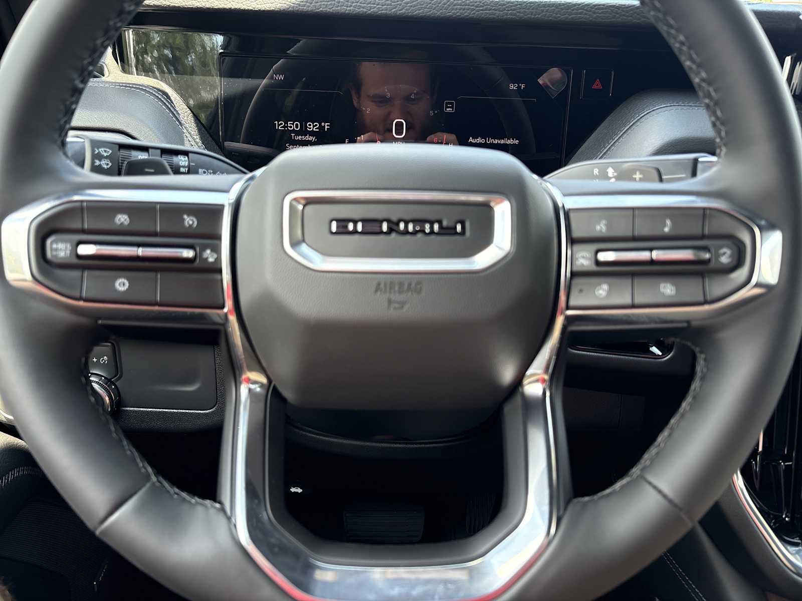 New 2026 GMC Yukon Denali w/ Sun & Power Step Package AWD/4WD image 8