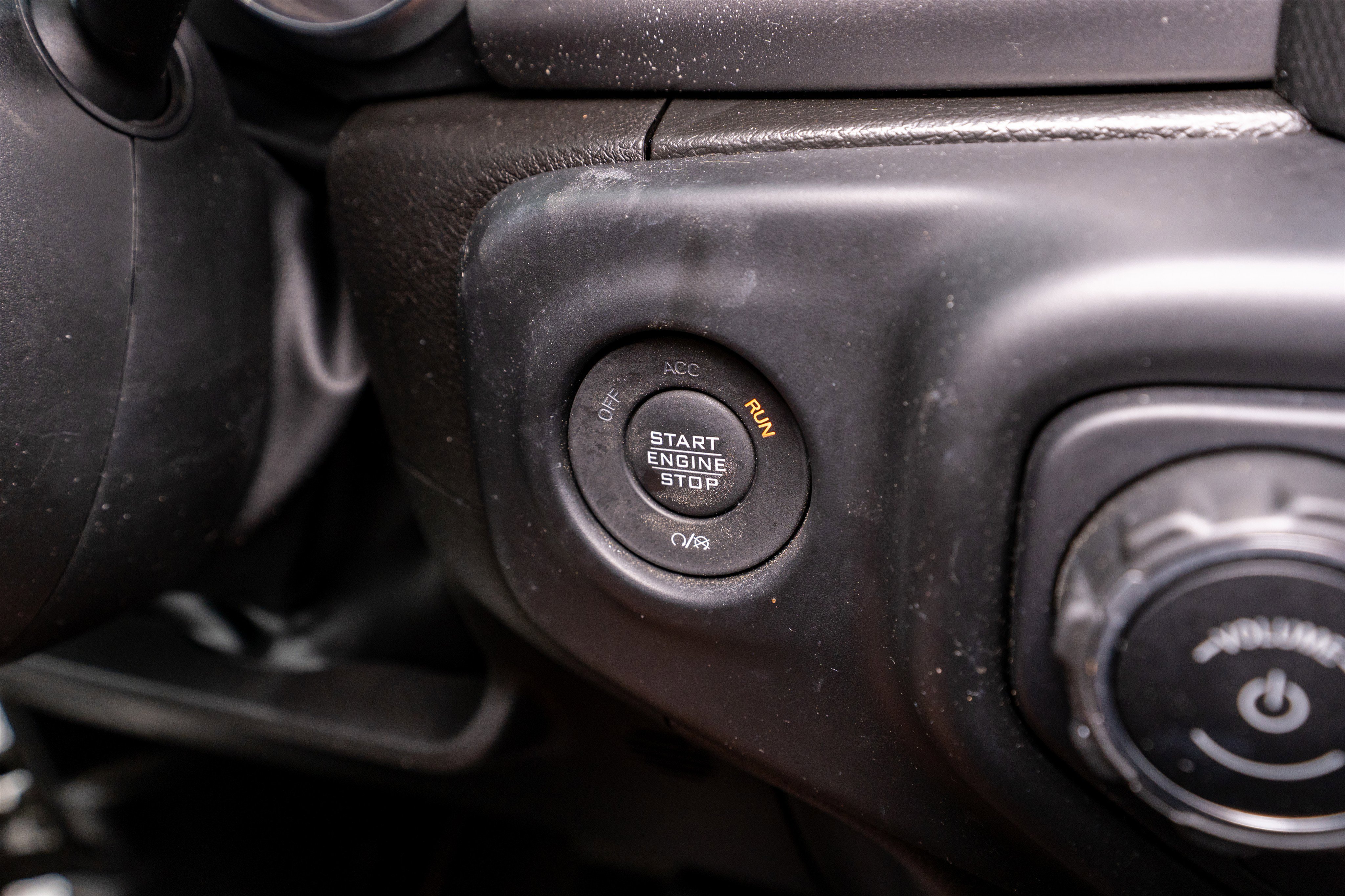 Used 2022 Jeep Gladiator Sport AWD/4WD image 28