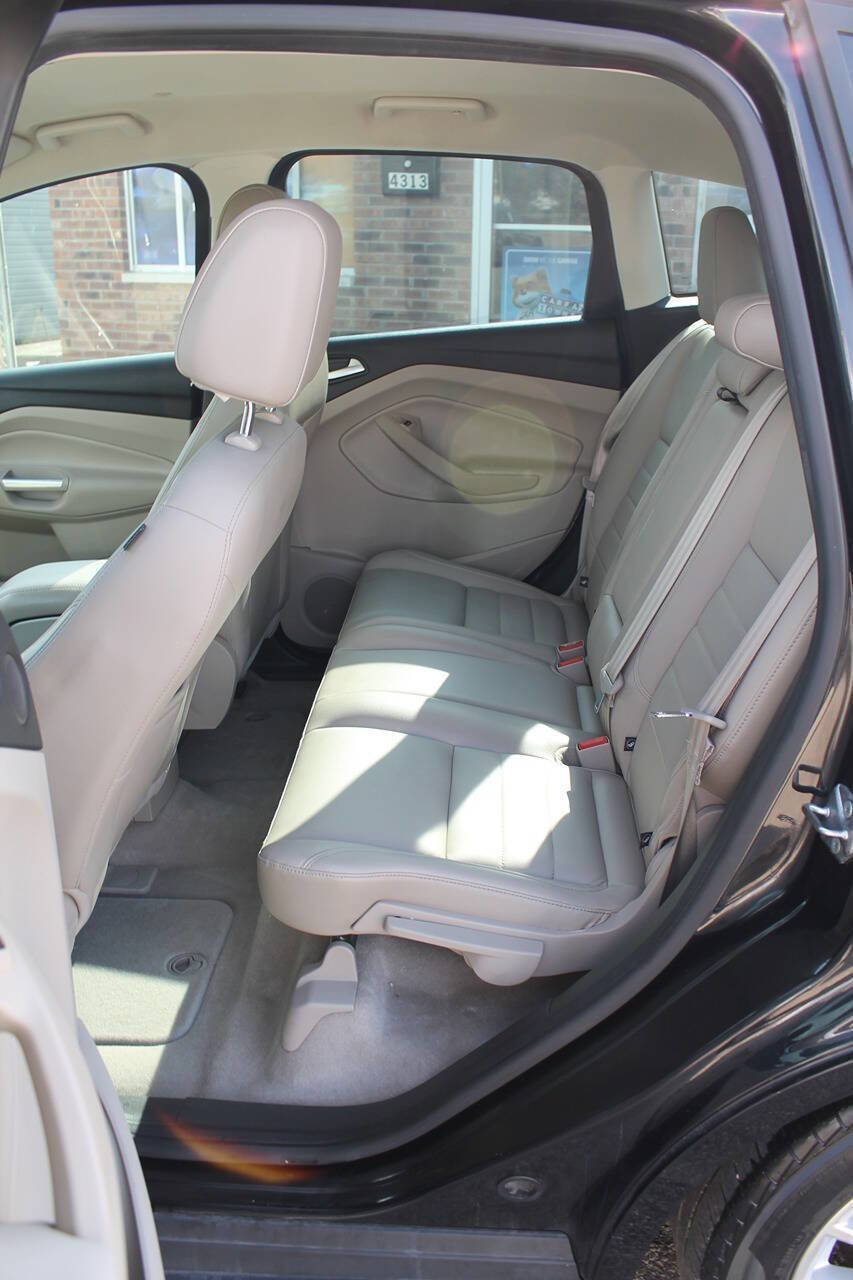 Used 2013 Ford C-MAX SEL FWD image 16