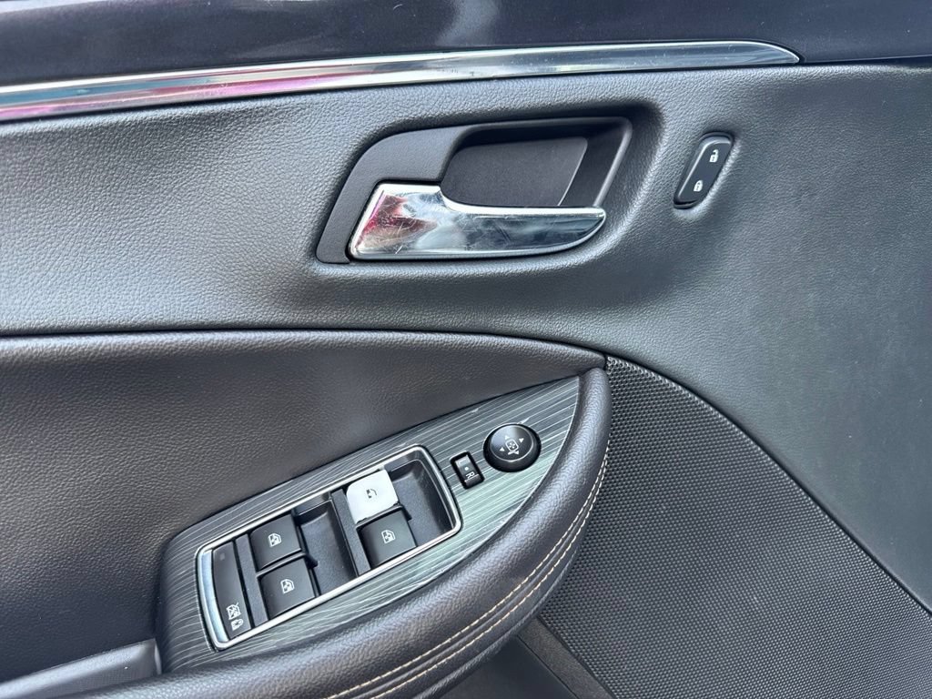 Used 2017 Chevrolet Impala Premier FWD image 13