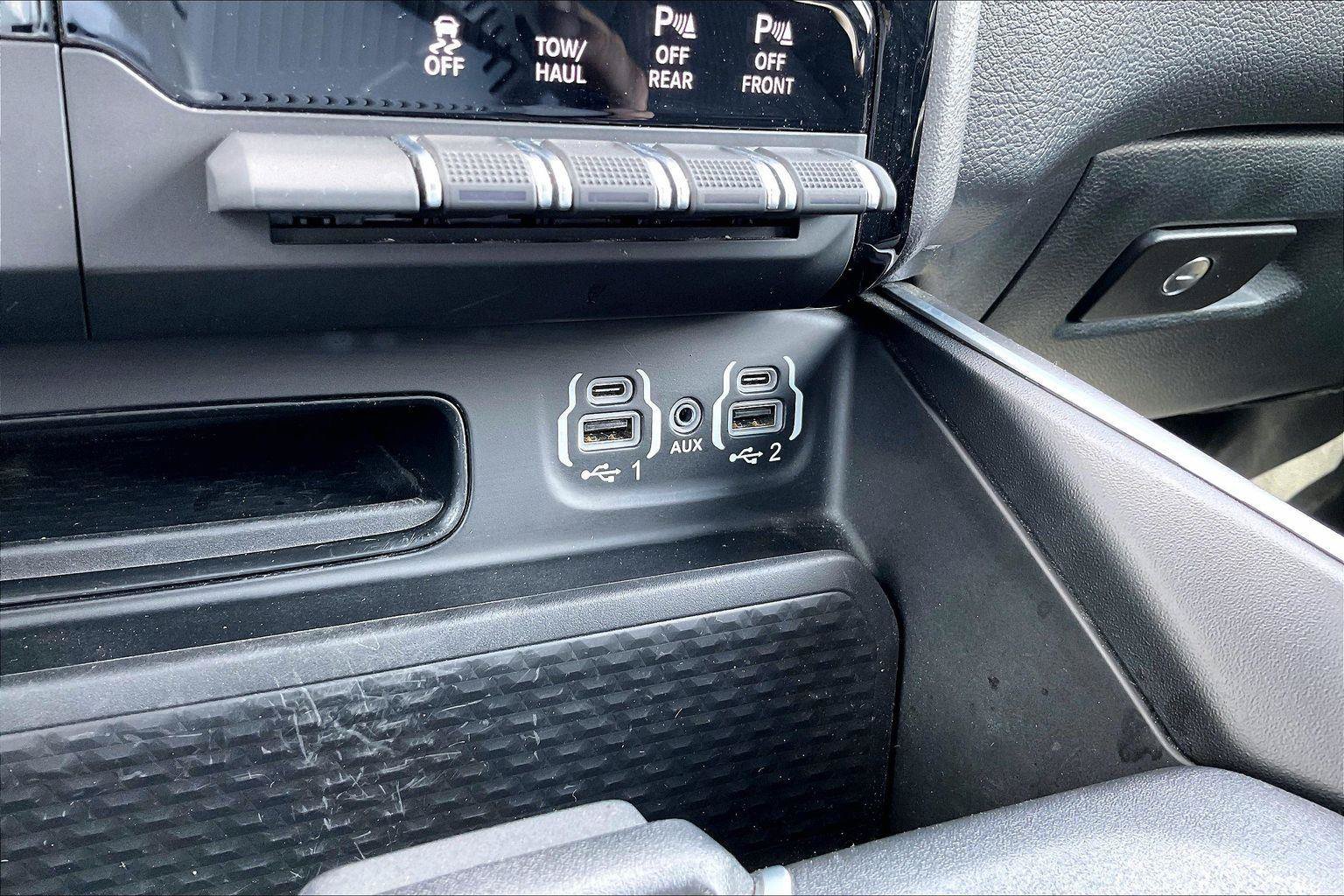 Used 2023 RAM 1500 Big Horn AWD/4WD image 32