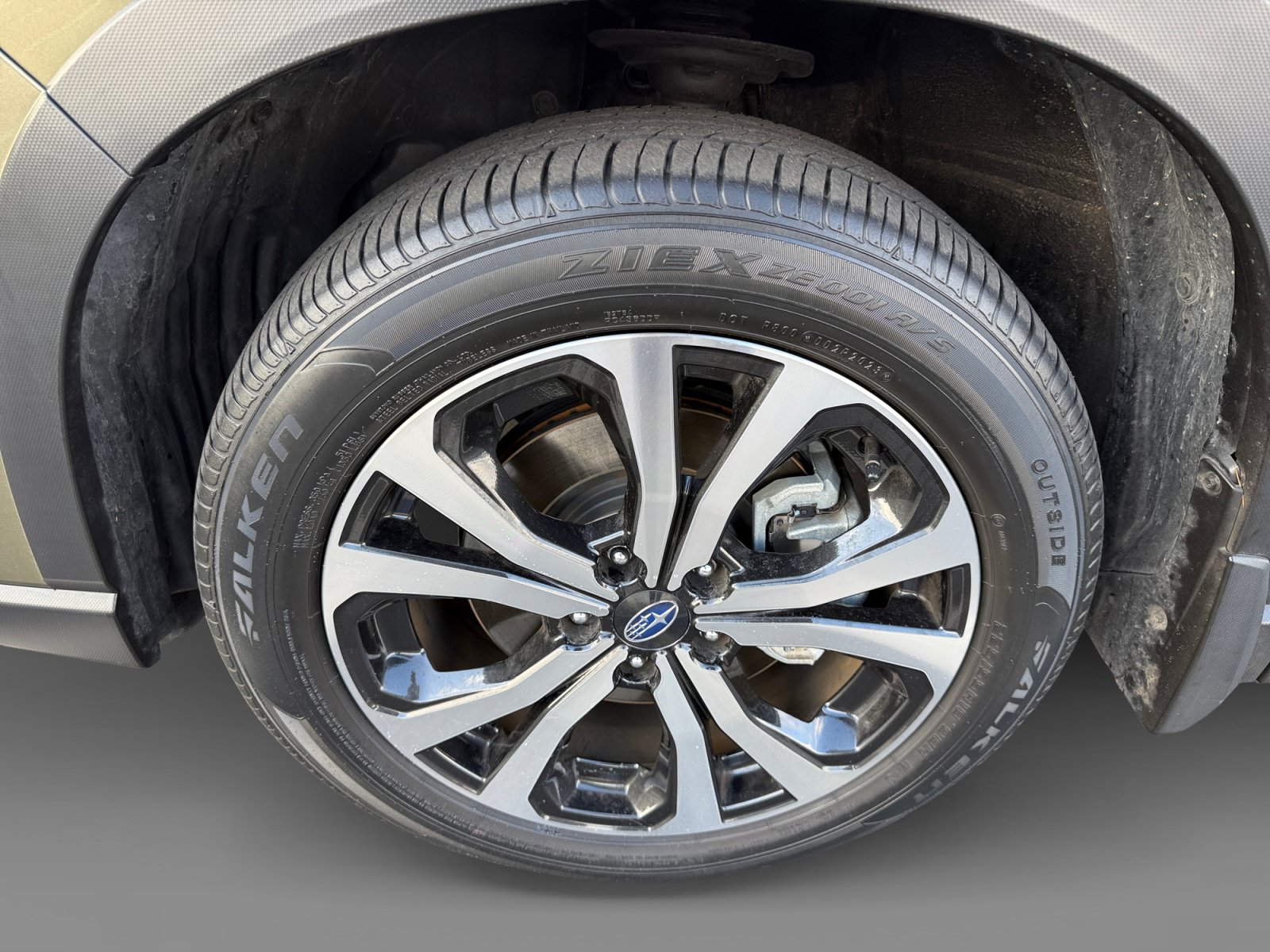 Certified 2023 Subaru Forester Limited AWD/4WD image 9