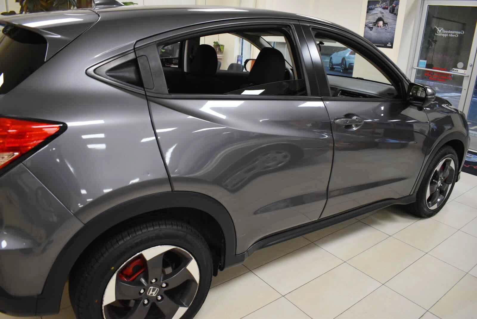 Used 2018 Honda HR-V EX image 45
